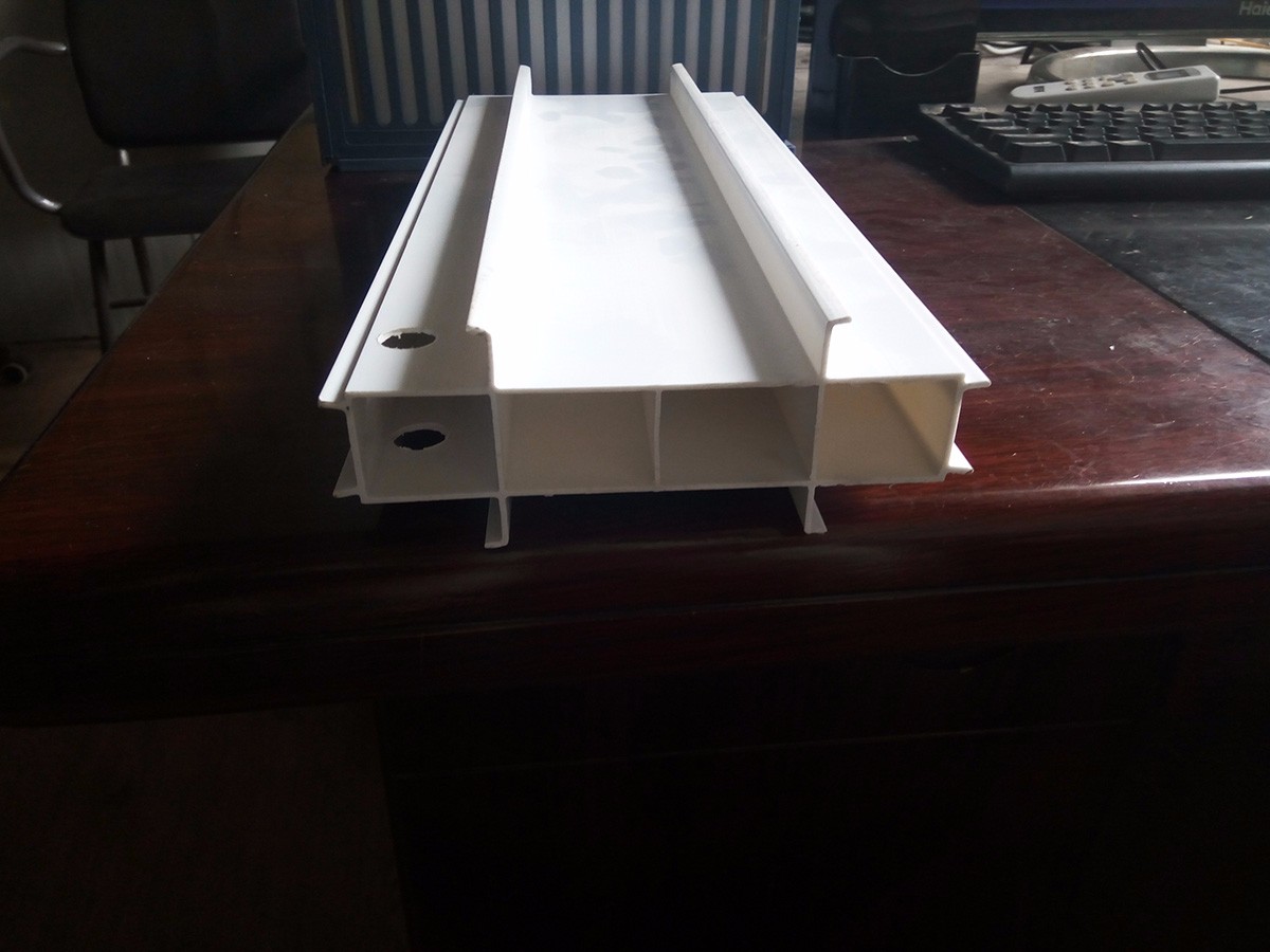 运城立面拉缝板 (1)150MM宽拉缝板